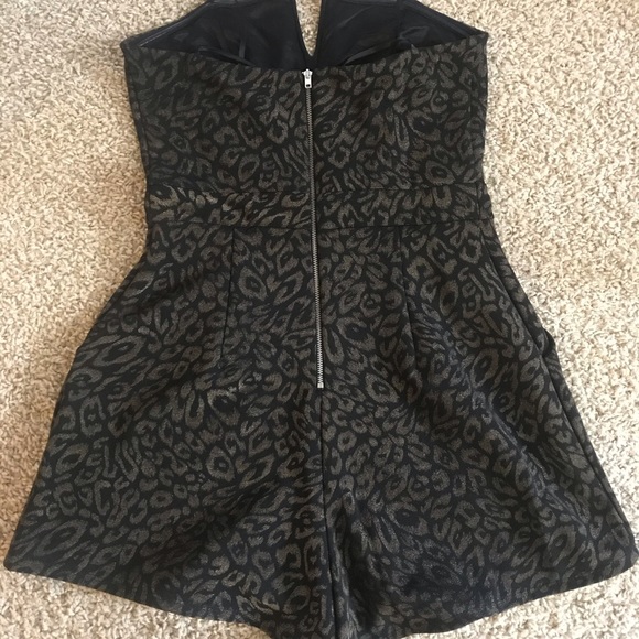 Romper - Picture 3 of 3